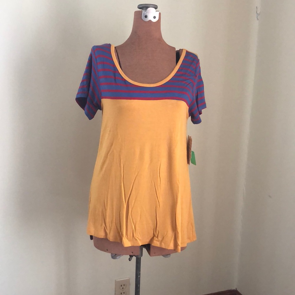 LulaRoe classic Tee